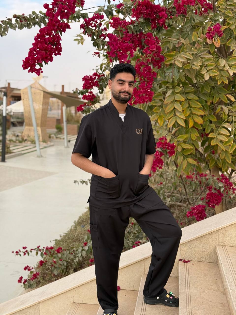 PREMIUM SCRUB | BLACK